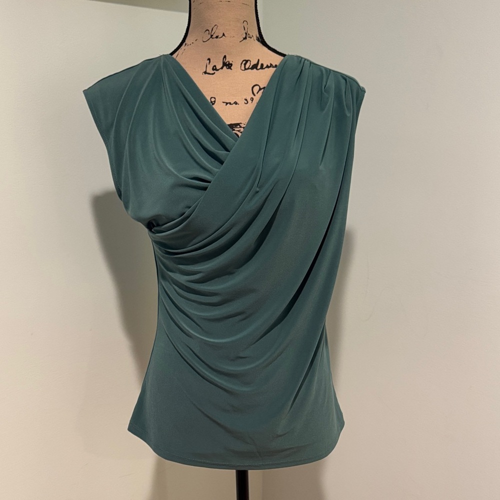 Vince Camuto Draped Sleeveless Top in Teal size medium